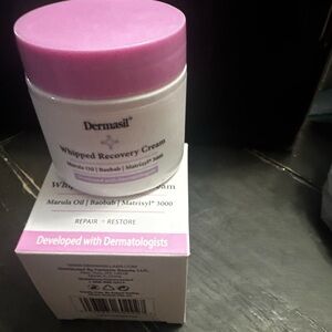 Dermasil Whipped Recovery Cream - Pink and White